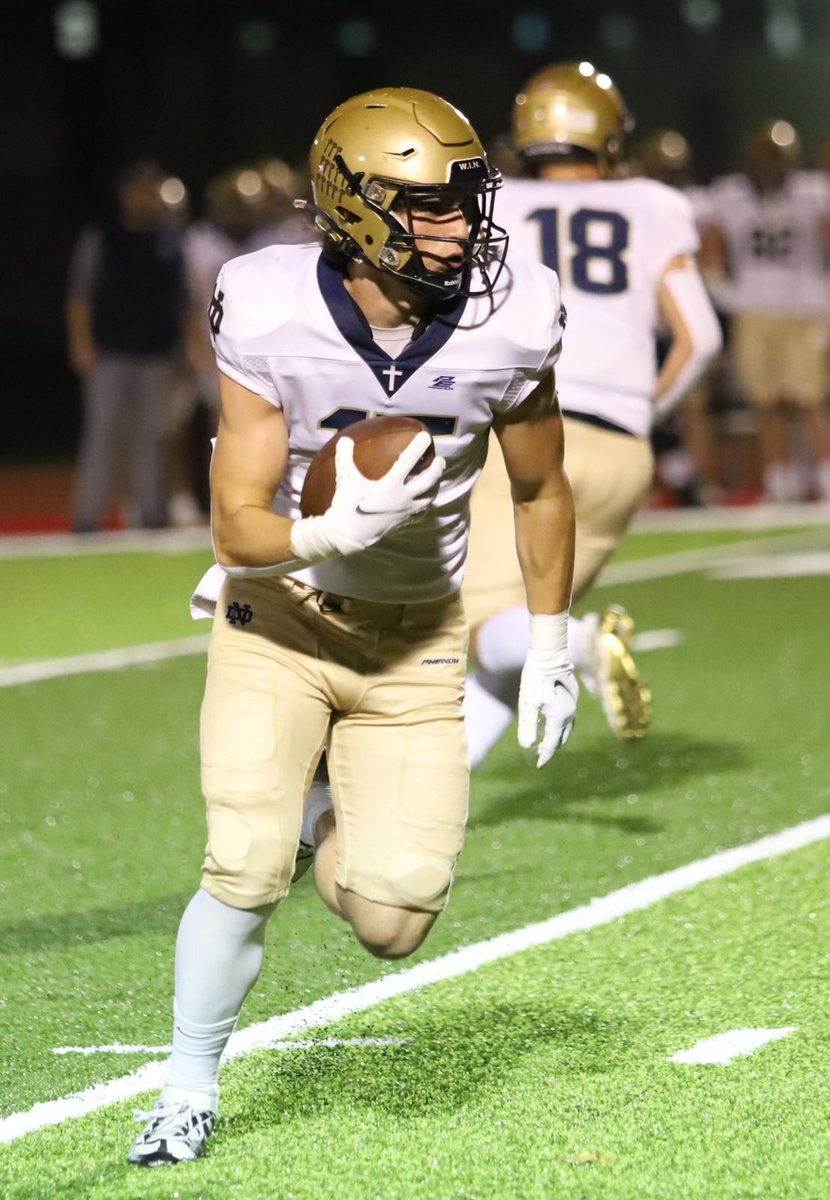 Senior Season Highlights➡️ hudl.com/v/2JieQr
Defensive Highlights➡️ hudl.com/v/2JmeW2
-ATH,OLB,S
-6’1 200lb
-All-State
-Quincy Notre Dame (Illinois 4A)