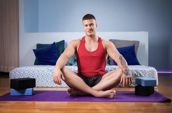 🧘🏻&zwj;♂️ https://t.co/lKxtm4oFDl<a href="/tag/tgif"class="tags"><span>#tgif</span></a><a href="/tag/flexfriday"class="tags"><span>#flexfriday</span></a>