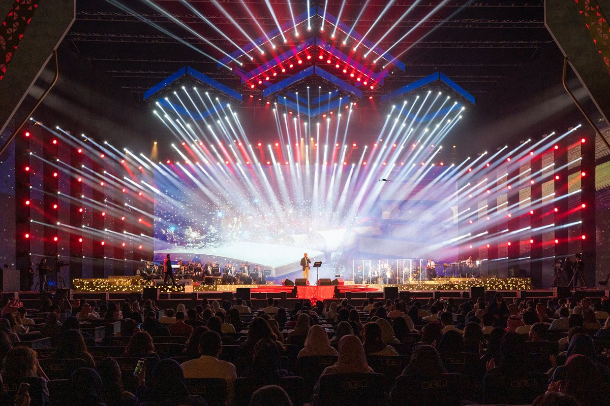 ClayPakyNews's tweet image. A massive Claypaky rig for the 2022 Riyadh Season kick off night

120 x Sharpy Plus
90 x Sharpy
24 x B-Eye K20 CC
20 x Scenius Spot

LD / LO: Seeman Yaacoub
Lighting supplied by RST (Resource Stage Technology)

#Claypaky #SharpyPlus #Sharpy #Beye #SceniusSpot #IgniteYourShow