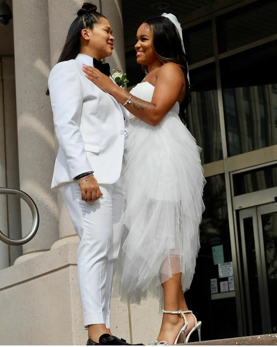 Congratulations
Mrs. and Mrs. Conway💍🏳️‍🌈

#blacklesbian #lesbian