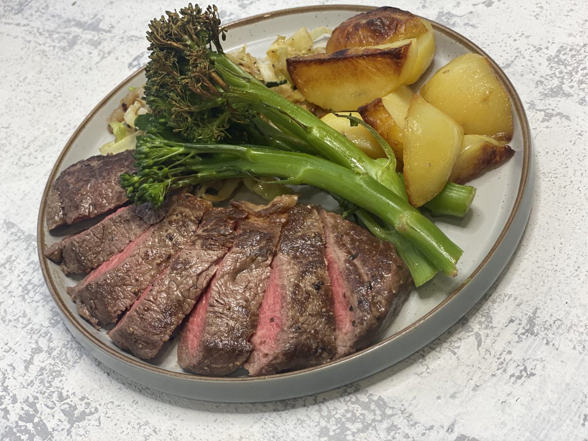 PrepPerfectUK's tweet photo. Prep Perfect is renowned for its quality of #tasty and nutritionally #balanced dishes.
🍽️ Order now: https://t.co/zWZ9hKu7gz
#PrepPerfect #freshfood #nutritious #healthymeals #yummy #mealprep #healthyeating #foodporn #tasty #cookedtoorder #delivered #timesaving #busylifestyle https://t.co/XN2sBgAoX0