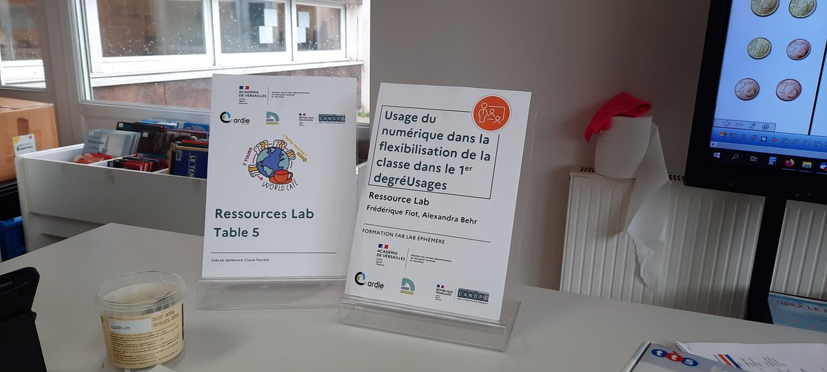 frederique_fiot's tweet photo. Animation d'un atelier et accueil des enseignants au #FabLab Ephémère 2ème édition : formation sur les #classesflexibles proposée par @reseau_canope et @Cardie.
@canope_95 #TNE #Sqool @Easytis https://t.co/E7TQc7Zchl