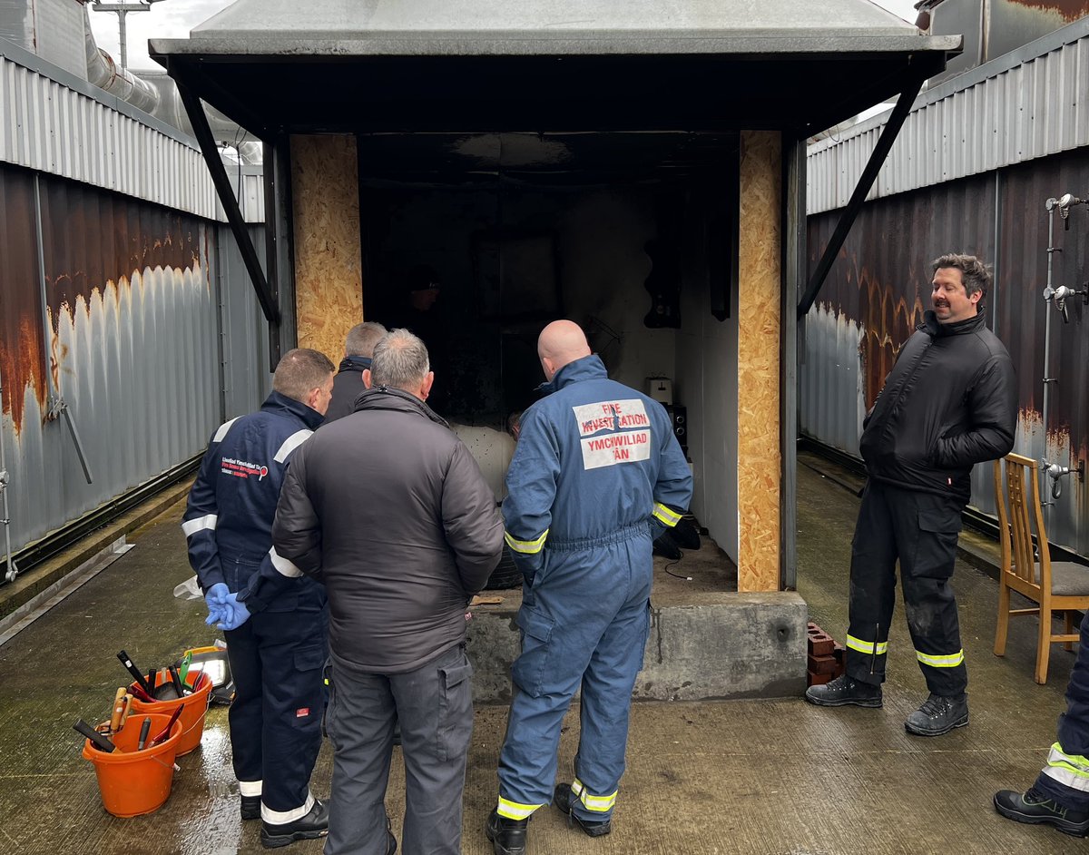 Day 4 of fire investigation CPD. Looking at fire geometry  and other post fire indicators. Evidence based ruling out of ignition sources. #alwayslearning <a href="/VFS_Ltd/">Vital Fire Solutions</a>
