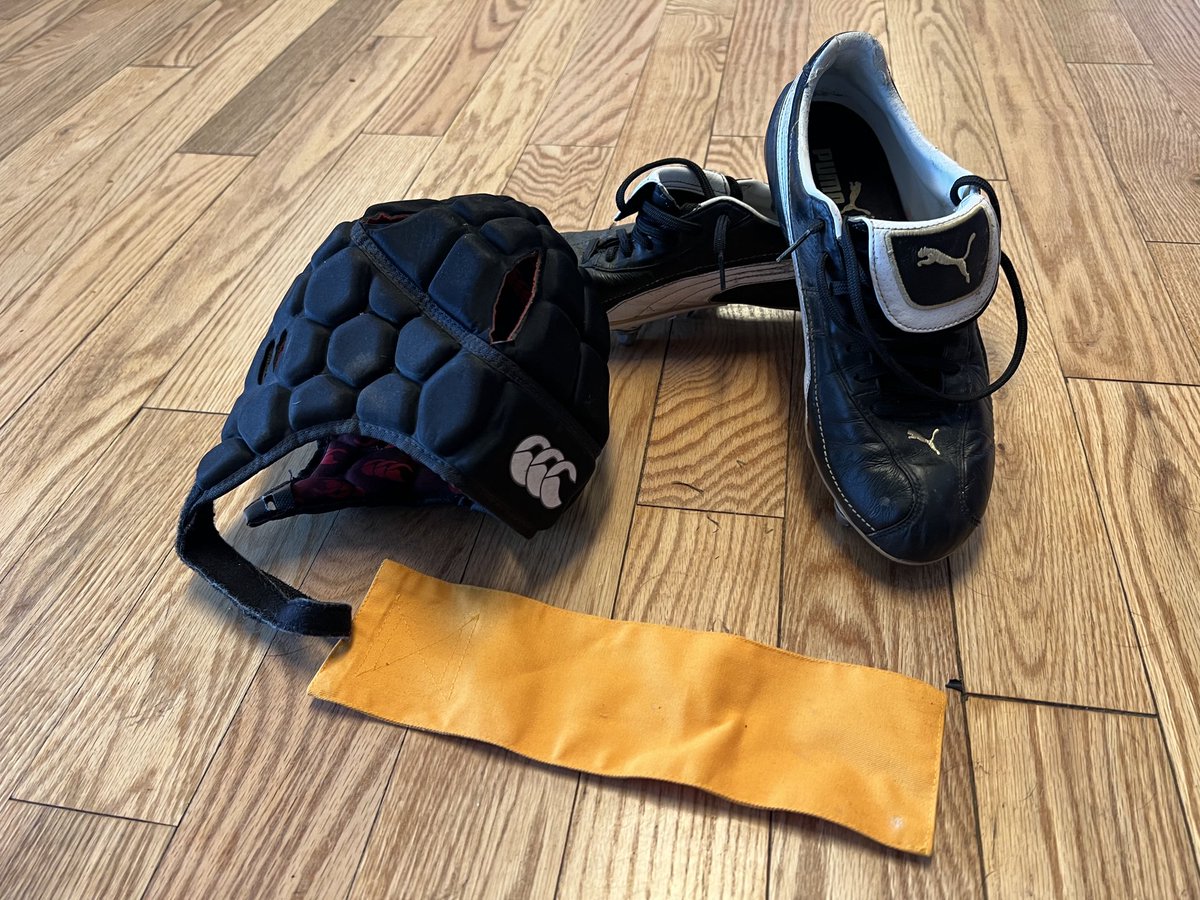 Tavne's tweet photo. Look what I find under all the old coats. Would it be wrong to think I could still use them with a vets team… https://t.co/zwn6R8lrHY