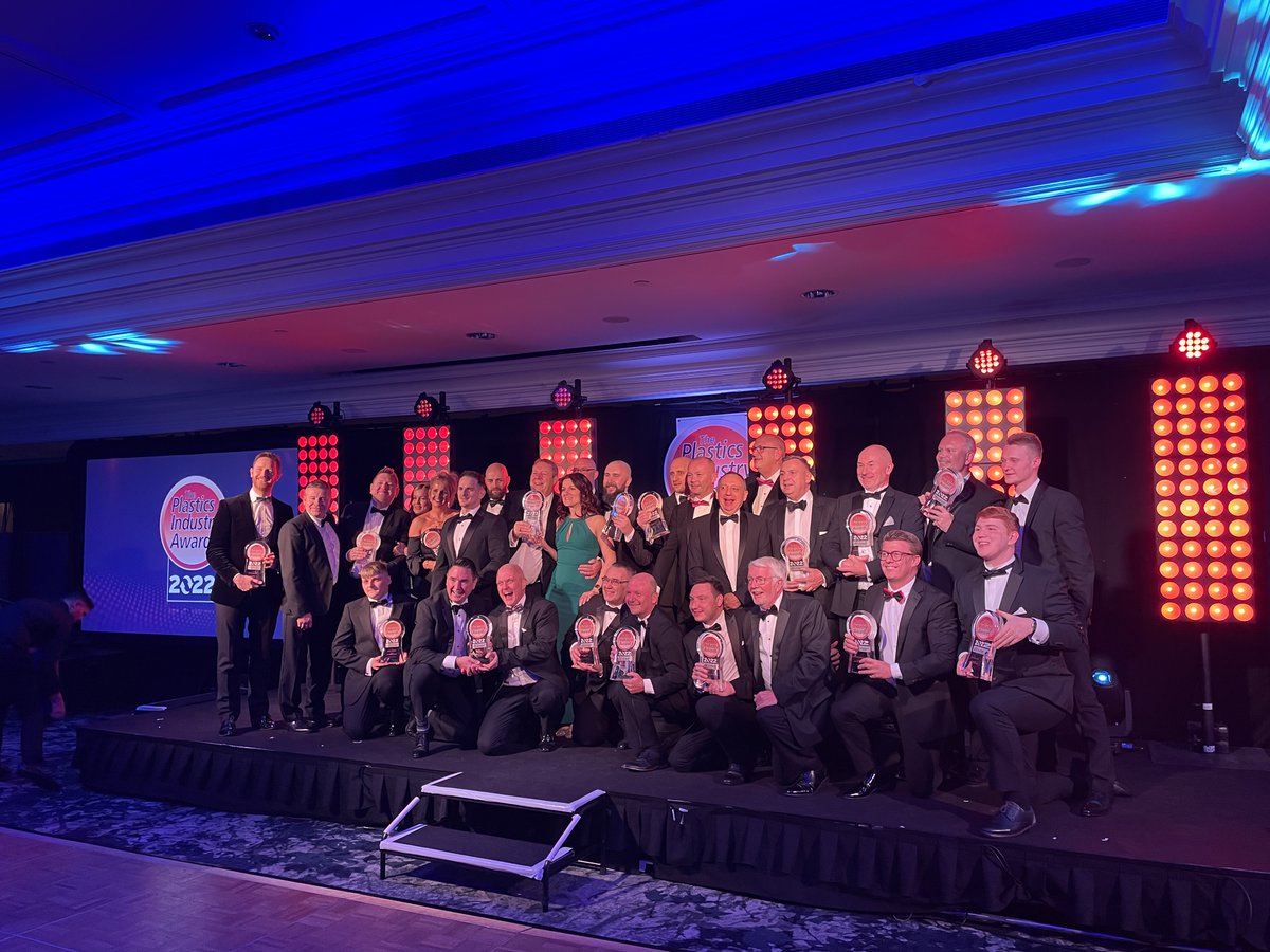 TH_Plastics's tweet photo. 🏆 W I N N E R S 🏆

We are absolutely thrilled to have had the pleasure in receiving this fantastic recognition award Plastics Industry Awards in Supplier Partnership: Ancillary Machinery of the Year 2022. https://t.co/FhQgPzrOlu