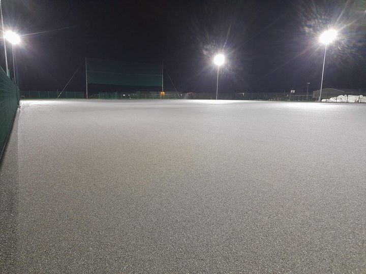 SportsFenceJNC's tweet photo. At Salesian College Kildare 500tonne of stone laser levelled to perfection late last night and ready for 7,000m2 of @FIFA approved synthetic pitch surface starting next week.
#likeglass
#jncfence #jncfencing #jncpremierpitches #quality #premierpitches #FIFA #aboveandbeyond https://t.co/zu7Jcp0bK1