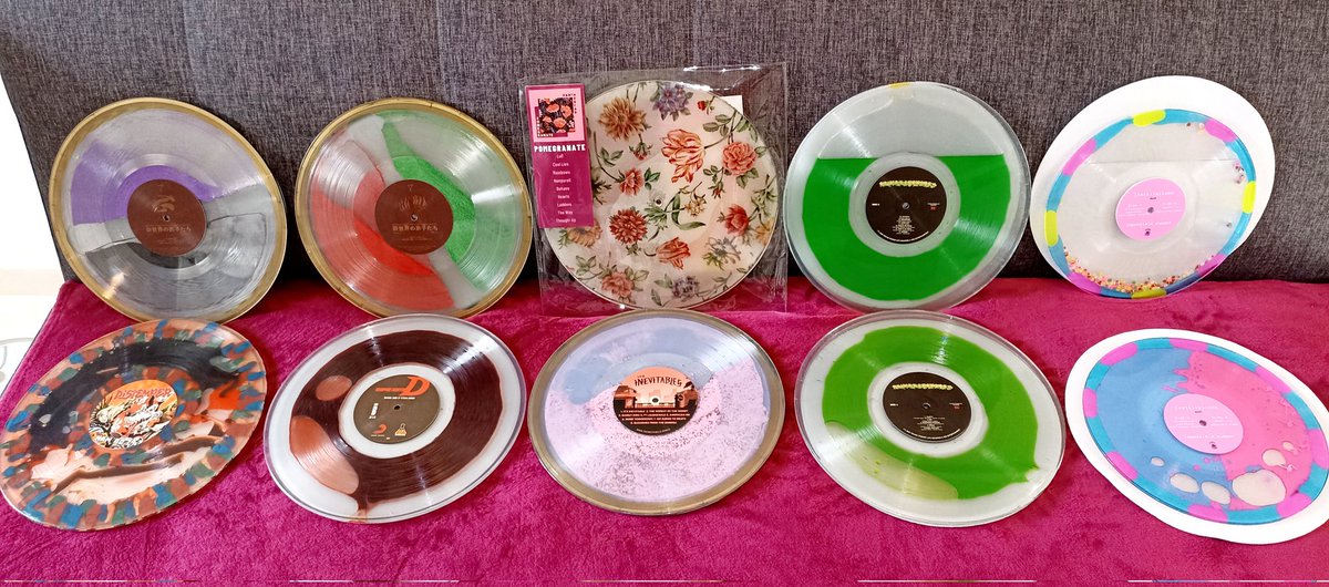 HENNI51999957's tweet photo. #liquidrecords passion ! 🤩😍🤩 @VinyleAudio @vinyl_for_life @Vinyl_Releases #coloredrecords #customrecords https://t.co/4wpBMPEG1Z