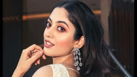HT City (@htcity) on Twitter photo Actor <a href="/officialaditish/">Aditi Sharma</a> who has been on a roll lately, says, 'Films and OTT are much closer to reality'
Read👉read.ht/NyUD
🖋️<a href="/farahrizvi1/">farah rizvi 🇮🇳</a>
#AditiSharma #Actor #Films #OTT #TV #HindiCinema #TeluguCinema Actor <a href="/officialaditish/">Aditi Sharma</a> who has been on a roll lately, says, 'Films and OTT are much closer to reality'
Read👉read.ht/NyUD
🖋️<a href="/farahrizvi1/">farah rizvi 🇮🇳</a>
#AditiSharma #Actor #Films #OTT #TV #HindiCinema #TeluguCinema