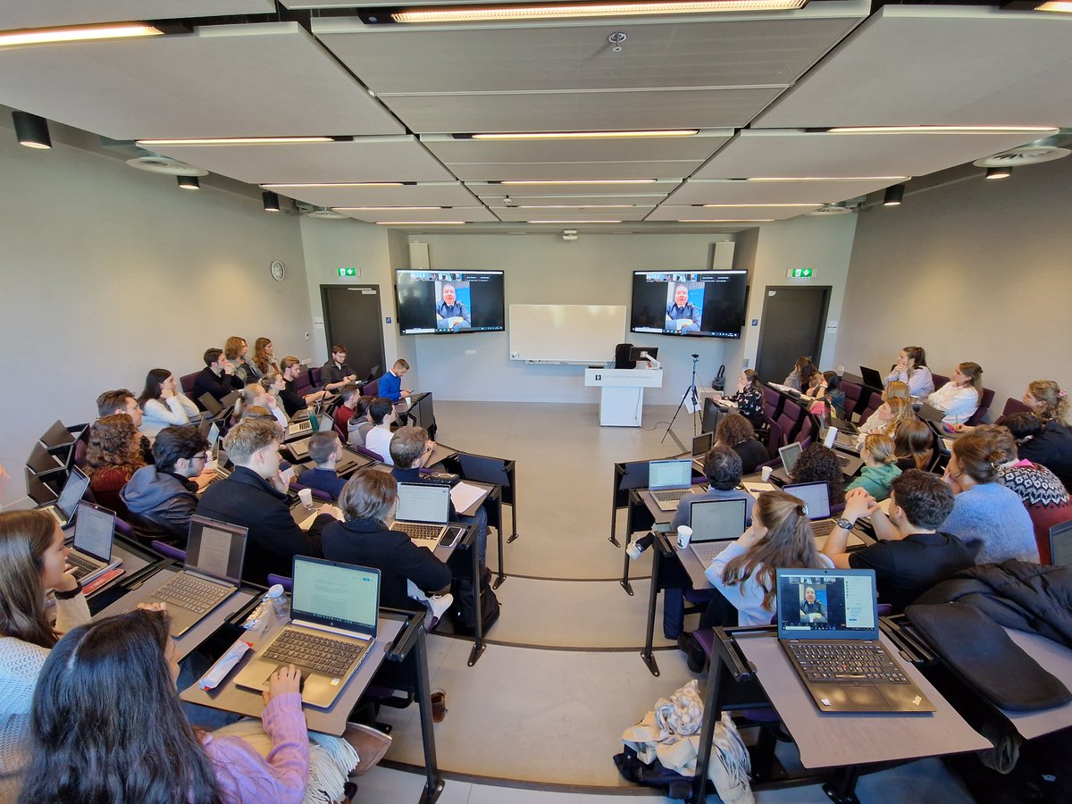 ATHENA_JMC's tweet photo. Today marked the last event in our Practitioners Engagement Series, as part of the MSc course "The #EU as a #GlobalActor" here at @UvA_Amsterdam @Politics_UvA @UvA_AISSR @FMG_UvA. https://t.co/VVZRFml7Zp