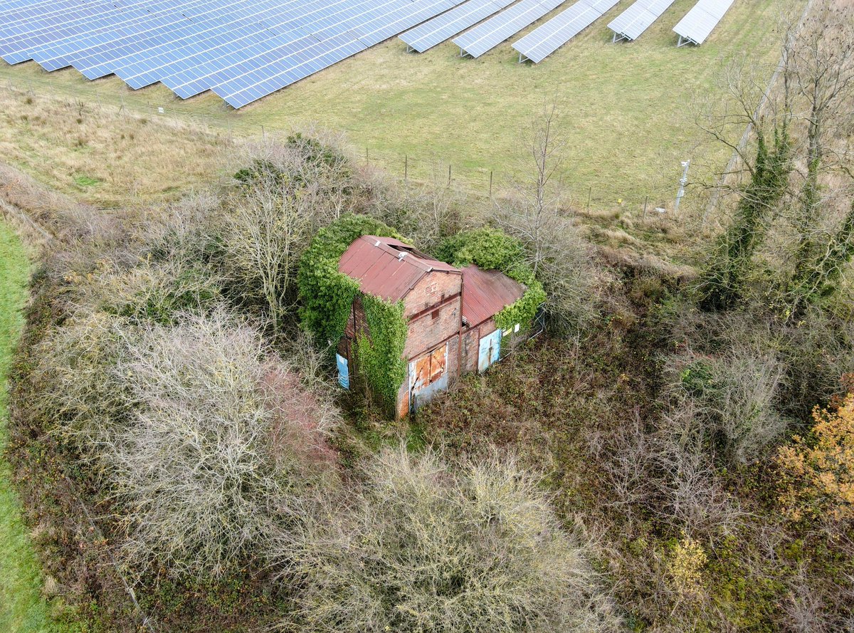TrekExploration's tweet photo. Eye Spy from Olly Drone up High.....
.
#Derbyshire #abandoned #explore #mine #coal #driftmine #condemned #coal #outdoors #colliery #exploration https://t.co/ldSmSeer9W