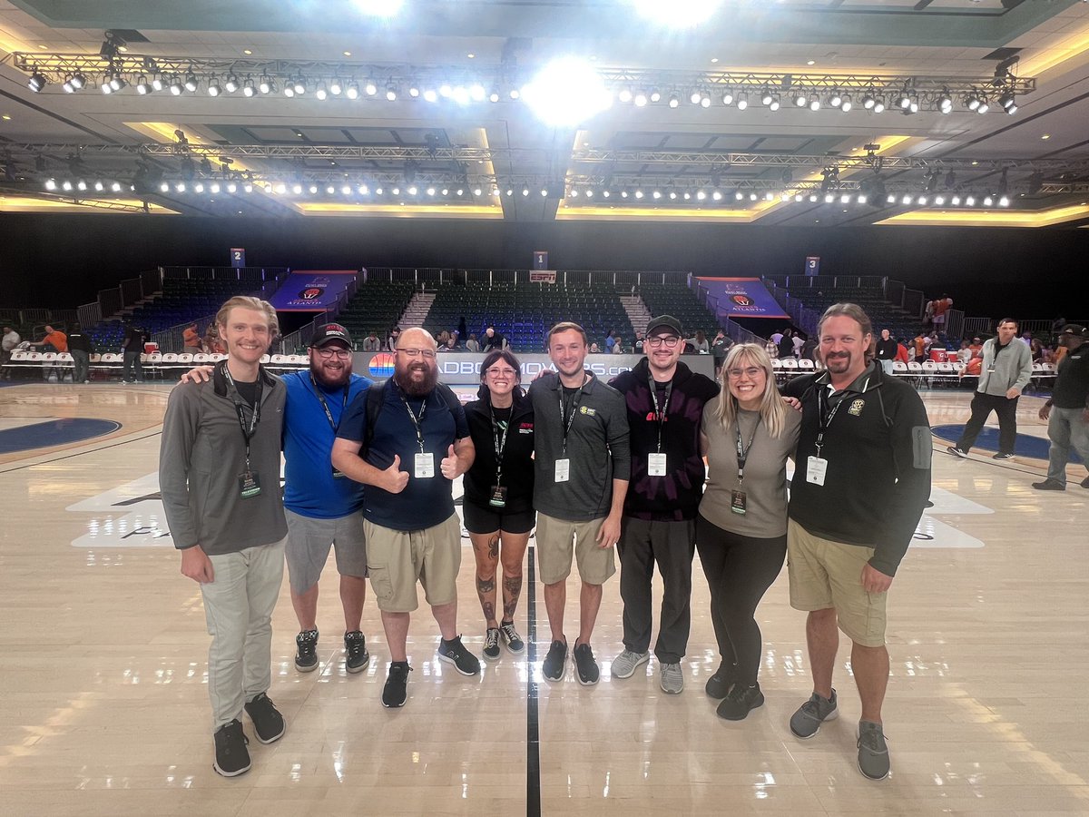 m_liketheletter's tweet photo. Happy Thanksgiving from the Bahamas where I’ve gotten to reunite with more #MizzouMade coworkers than I have on any other show since I’ve left. 8 of us down here working a few 🏀tournaments the last couple weeks. Thankful to @RossPS_ for keeping me connected to old friends https://t.co/2ZhFSXIQzo