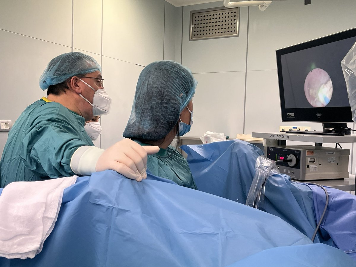 Sapienza Urology (@sapienzaurology) on Twitter photo Mentoring Time in Ureteroscopy! Great URS by Dr E.Mancini! #residency #UroSoMe #femaleurology #eau <a href="/cosimodenunzio/">Cosimo De Nunzio</a> <a href="/AndreaTubaro/">Andrea Tubaro</a> <a href="/antonio_cicione/">Antonio Cicione</a> <a href="/LombardoUrology/">Riccardo Lombardo</a> Mentoring Time in Ureteroscopy! Great URS by Dr E.Mancini! #residency #UroSoMe #femaleurology #eau <a href="/cosimodenunzio/">Cosimo De Nunzio</a> <a href="/AndreaTubaro/">Andrea Tubaro</a> <a href="/antonio_cicione/">Antonio Cicione</a> <a href="/LombardoUrology/">Riccardo Lombardo</a>