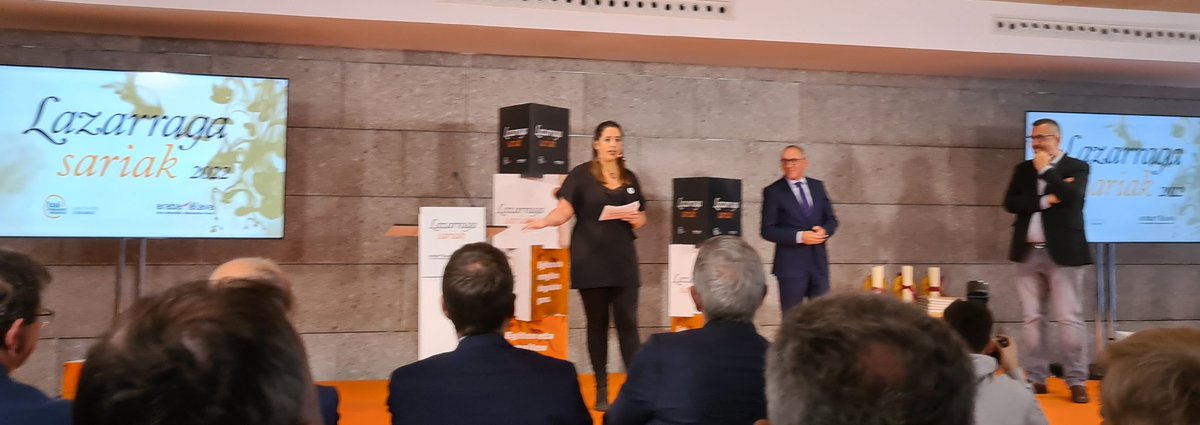 jakinbai's tweet photo. #lazarragasariak2022 sari banaketa ekitaldia gaur, euskara bultzatzen duten entitate eta norbanakoiei aitortza egingo zaie #lanabes @ikaslanaraba @HETELFP https://t.co/AZd3keg5rW