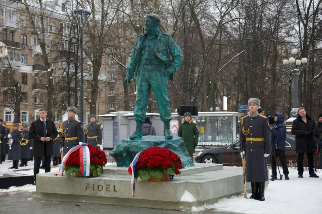 En el corazón de #Moscu, como en el de #Cuba, en el de millones en el mundo #FidelPorSiempre.