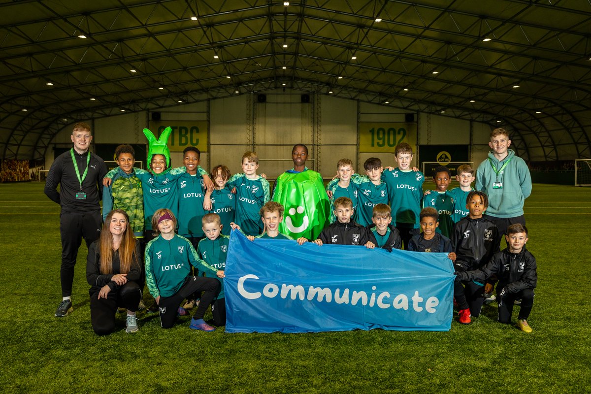 ifucareshare's tweet photo. What a week ⚽️

Our TEAMH (@tom_young_10, @symonewitha_y, @harryyoung_4) have been out delivering #mentalhealth workshops to @NorwichCityFC across all age groups from under 9's through to under 18's.

Educating future generations is key to changing cultures! #suicideprevention https://t.co/BCqnakbRdW
