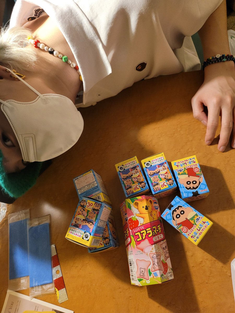 socrazymakmak_'s tweet photo. กยูโยชิอินเจแปนคือเว่อมากก เว่อมาตลอด แรงกว่าอยู่เกาหลีอีก 🤭 นี่ขนาดพึ่งถึงวันแรกนะ พี่เดฟฮีมาอวดแมวละ https://t.co/m3XzviVjAi