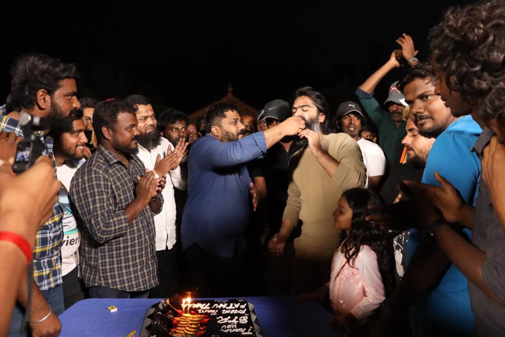 behindwoods's tweet photo. Shooting of #PathuThala Successfully wrapped up.
#PathuThalaWrapsUp
#AGR #Atman #SilambarasanTR
@StudioGreen2 @Kegvraja @PenMovies @jayantilalgada @SilambarasanTR_ @Gautham_Karthik @arrahman @nameis_krishna
@priya_Bshankar @KalaiActor
@Iamteejaymelody @digitallynow https://t.co/lPGGde6TRE