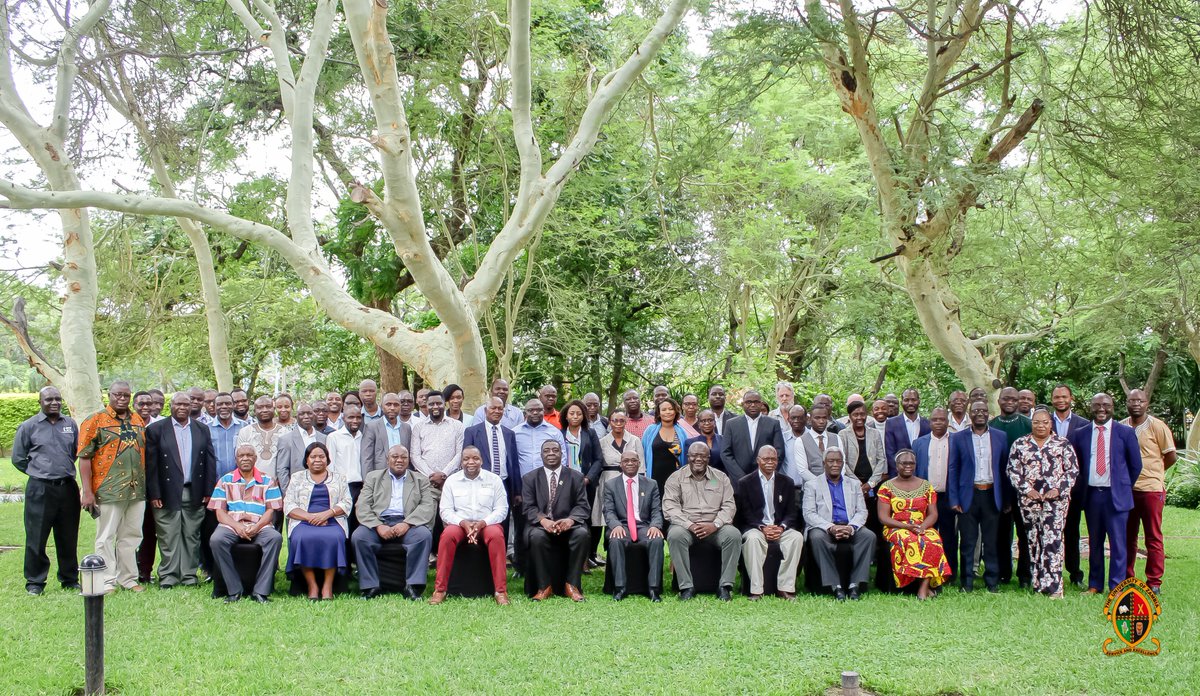 The School of Agricultural Sciences held a stakeholder curriculum review meeting aimed at incorporating entrepreneurial courses in the existing programmes in the school. The review is meant to make the programmes more responsive to the needs of the industry.