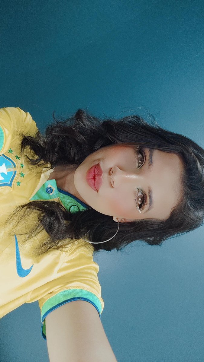 ismariaxx's tweet photo. vem hexa kkkk 💚💛 https://t.co/QnJwskBh6K