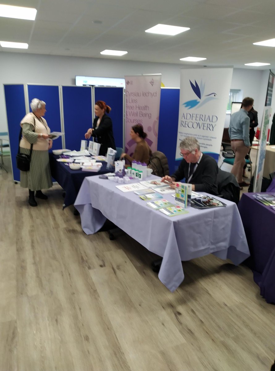 CarersTrustCWW's tweet photo. At today's event we have a wonderful market place, over 20 different organisations in attendacnce offering #unpaidcarers advice and information. @Peoplespeakup1 @AlzSocCymru @DeltaWellbeing
@CRCarms @Adferiad_ @carerssupportww @epilepsy_wales  @CanolfanJohnBurns https://t.co/gF0c6Kmy29