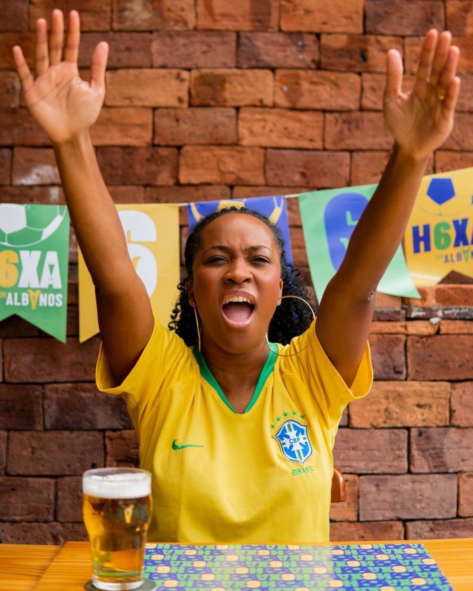 albanosoficial's tweet photo. Hoje tem jogo do Brasil x Sérvia e a transmissão é as 16:00 hrs no @baralbanos ⚽

Esperamos vocês com a melhor cerveja do Brasil!🍻
Vamos rumo ao Hexa com Albanos!🏆 

📲 Faça sua reserva: WhatsApp (31) 3292-6221

#copa #hexa #cervejariaalbanos #hubcervejeiro #barbh https://t.co/lmKn9TnA6Z