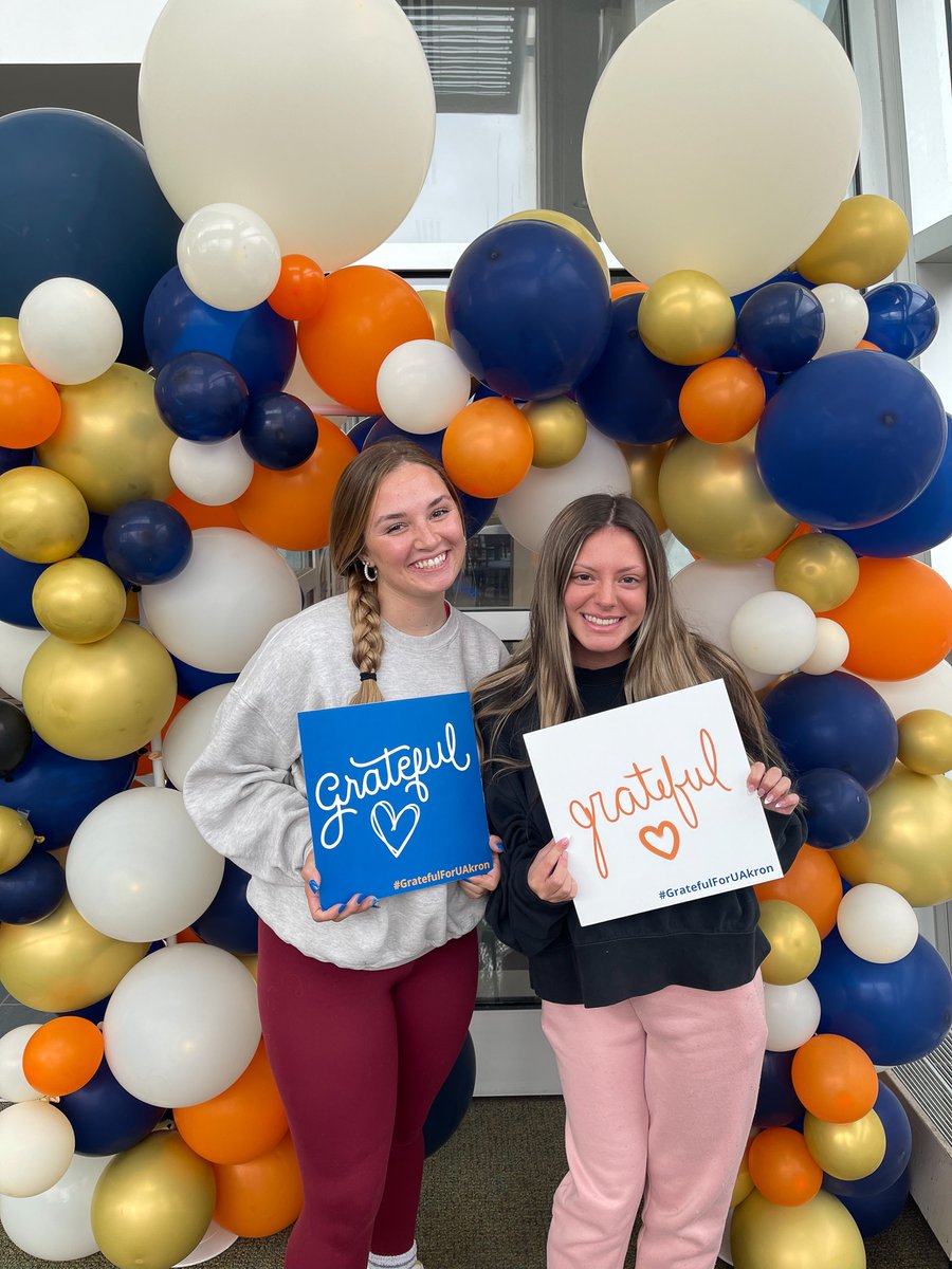 uakronadmission's tweet photo. Grateful for big things, small things, and everything in between. 🦘💙🧡  Check out what our current students are grateful for this season.

The Office of Admissions is grateful for our #FutureZips, current students, and the @uakron community. Happy Thanksgiving! 🦃💙 https://t.co/8wrooSRLZH