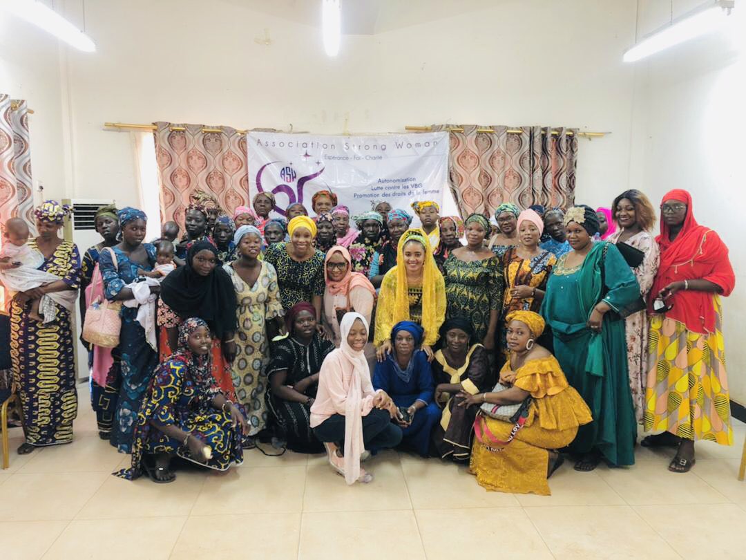 ASWMali's tweet photo. L’association STRONG WOMAN (ASW) en partenariat avec Impact HUB Mali ,ont organisés une session de formation sur l’autonomisation des femmes,les activités génératrices de revenus.
L’objectif était de renforcer la capacité des braves femmes de l’ASW.
# ASW Mali
#Impact Hub Mali https://t.co/VPAE2Je14R