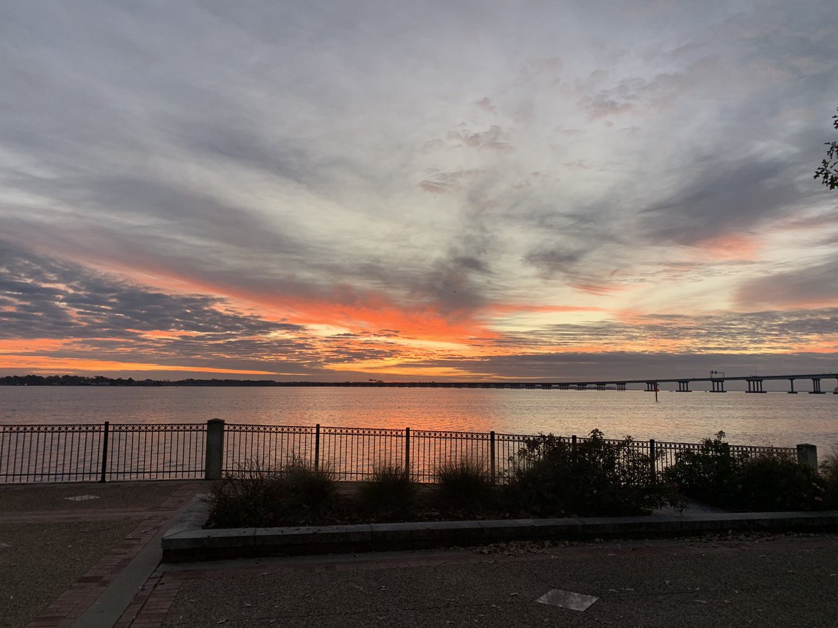 F3PyroNewBern's tweet photo. 11 Pax of #HIMs got after it with @F3NewBern at the Beautiful Union Point Park (@NewBernPandR) for the #GobblerChallenge, finished before Gobbler (@ninjaofficer) is after it out west. Highest total 5.4 rounds.  #EarnYourTurkey https://t.co/EfbMpf0h2v