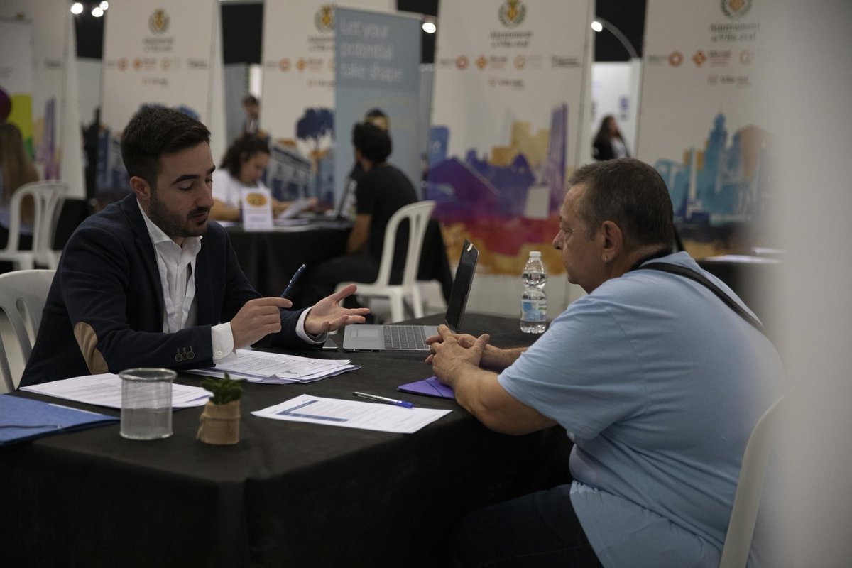 GrupoNealis's tweet photo. 🤝🏻Continuamos colaborando con los principales foros de #empleo de la provincia de Castellón, reforzando así nuestro compromiso con el impulso del #talento y el fomento de la empleabilidad.
¿Los últimos en los que hemos participado? #WorkForum, Ocupa't o Speed Networking. 🚀🙌🏻 https://t.co/zaXWG1Xzhv