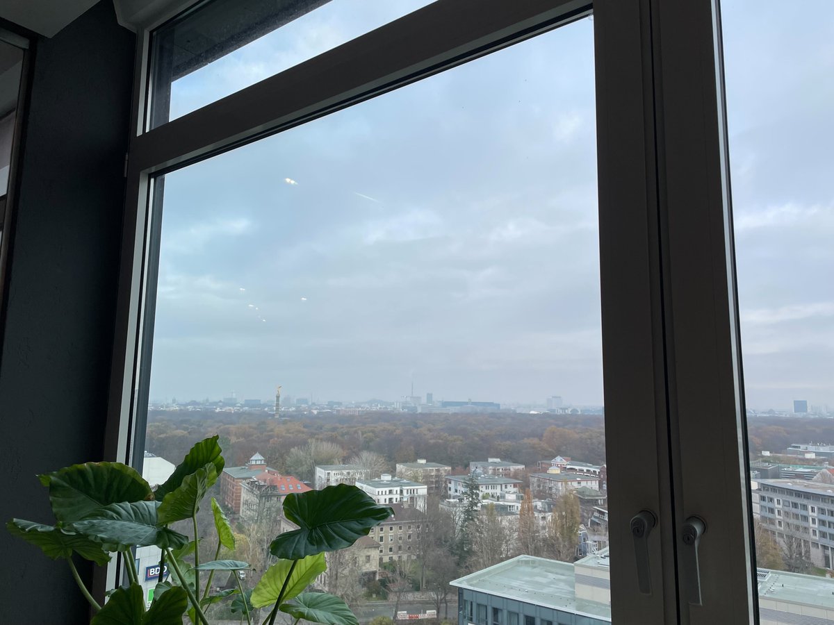 Lunch on the 14th floor here at #OEB22, we are enjoying the Berlin sights and looking forward to more of the same this afternoon! 
#conference #event #digital #future #highered