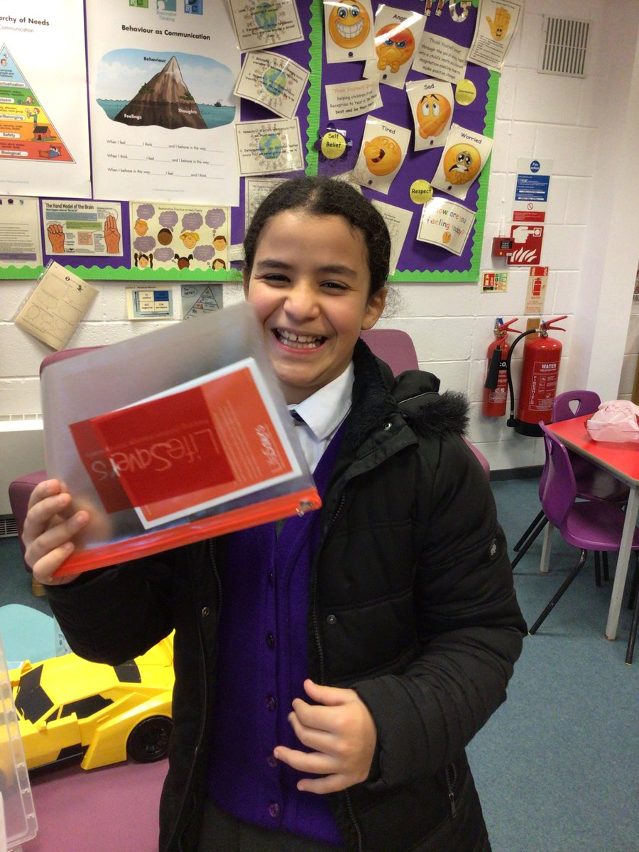 We had some more <a href="/LifeSavers_edu/">LifeSavers</a> super savers yesterday, who received a prize for making 6 savings. Well done guys - excellent saving! 
@CentralLivCU 
#managingmoneywisely