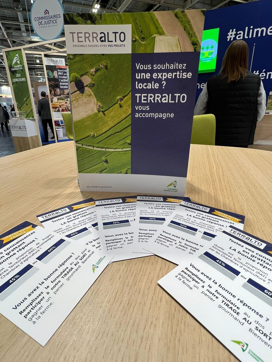 ChambagriFrance's tweet photo. 🎲Jeu concours #SMCL2022
⏰ Dernier jour pour tenter votre chance de remporter un panier de produits @Bienvenueferme
🎁Déjà 2 gagnants ont été tirés au sort ces 2 derniers jours, serez-vous le 3e 🧐
➡️ Rendez-vous sur notre stand #TERRALTO C03 Pavillon 4 https://t.co/c3HdhfrJvw