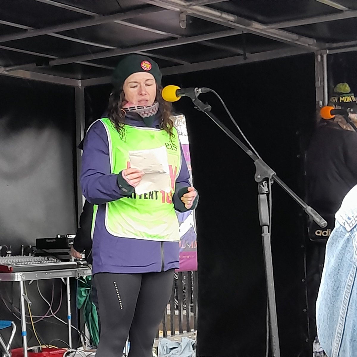 Long time <a href="/EISUnion/">EIS</a> activist Megan McCrossan talks about the many teachers in precarious work situations due to a lack of permanent contracts #PayAttention