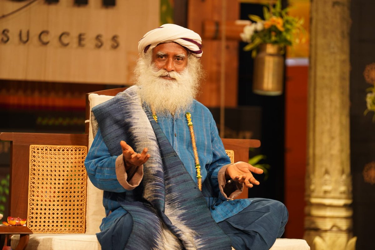 SadhguruJV's tweet photo. When we curate a Culture of Enterprise, the economies of the world can consciously empower Life on this planet. When Enterprises are consciously designed, they can become one of the most important mediums of transformation on the planet. -Sg #IshaINSIGHT @IshaLeadership https://t.co/7Dn3ul8jEo