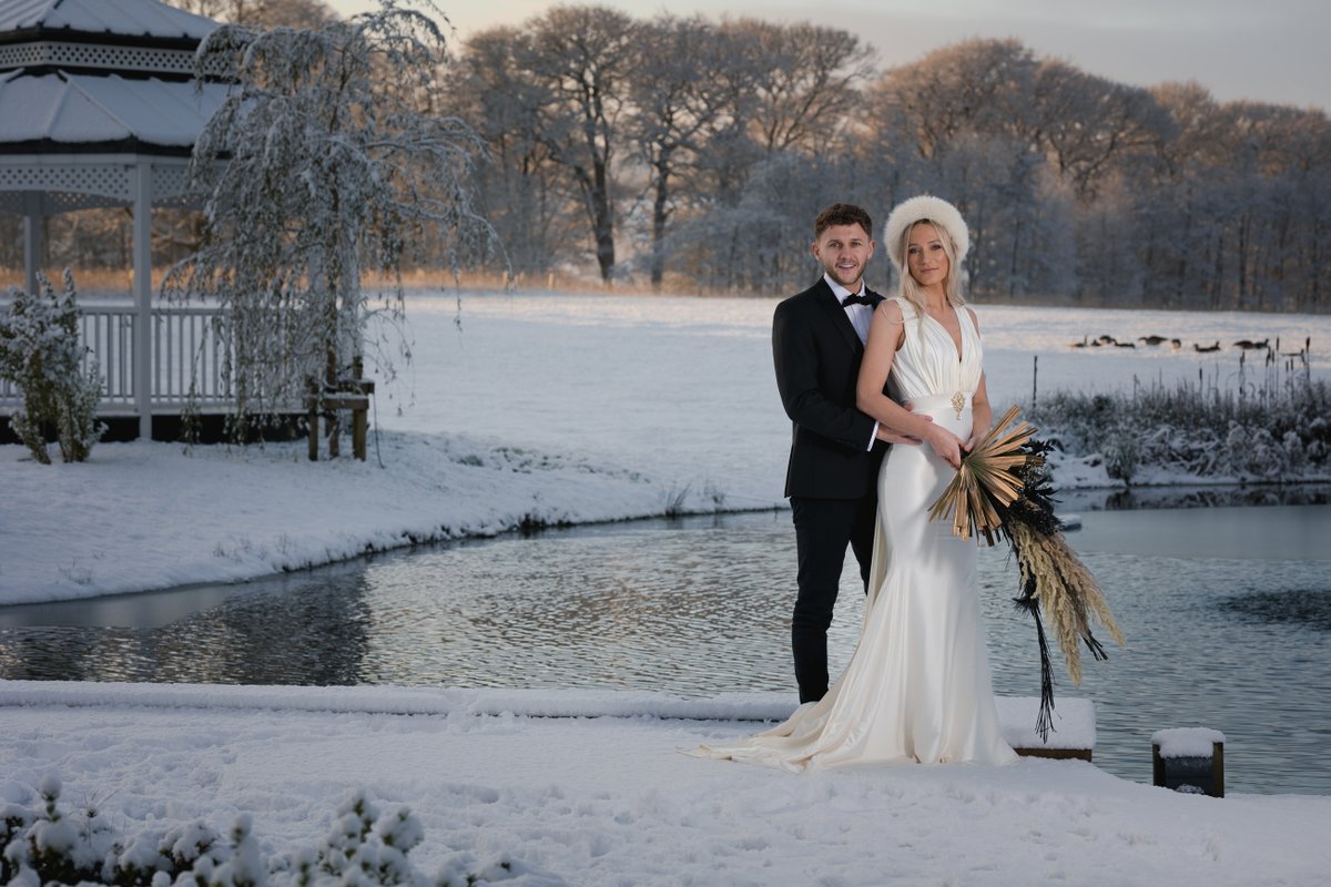 Say 'I do' in Lancashire (@lancweddings) on Twitter photo Thereβs just something beautifully romantic about a winter wedding β it truly is a magical time of the year to get married.
Head to the Winter Fell Wedding Fair this Sunday at <a href="/HotelCrowwood/">Crow Wood Hotel & Spa Resort</a> for some beautiful ideas and inspiration. π
Discover more π bit.ly/3tQahDf Thereβs just something beautifully romantic about a winter wedding β it truly is a magical time of the year to get married.
Head to the Winter Fell Wedding Fair this Sunday at <a href="/HotelCrowwood/">Crow Wood Hotel & Spa Resort</a> for some beautiful ideas and inspiration. π
Discover more π bit.ly/3tQahDf