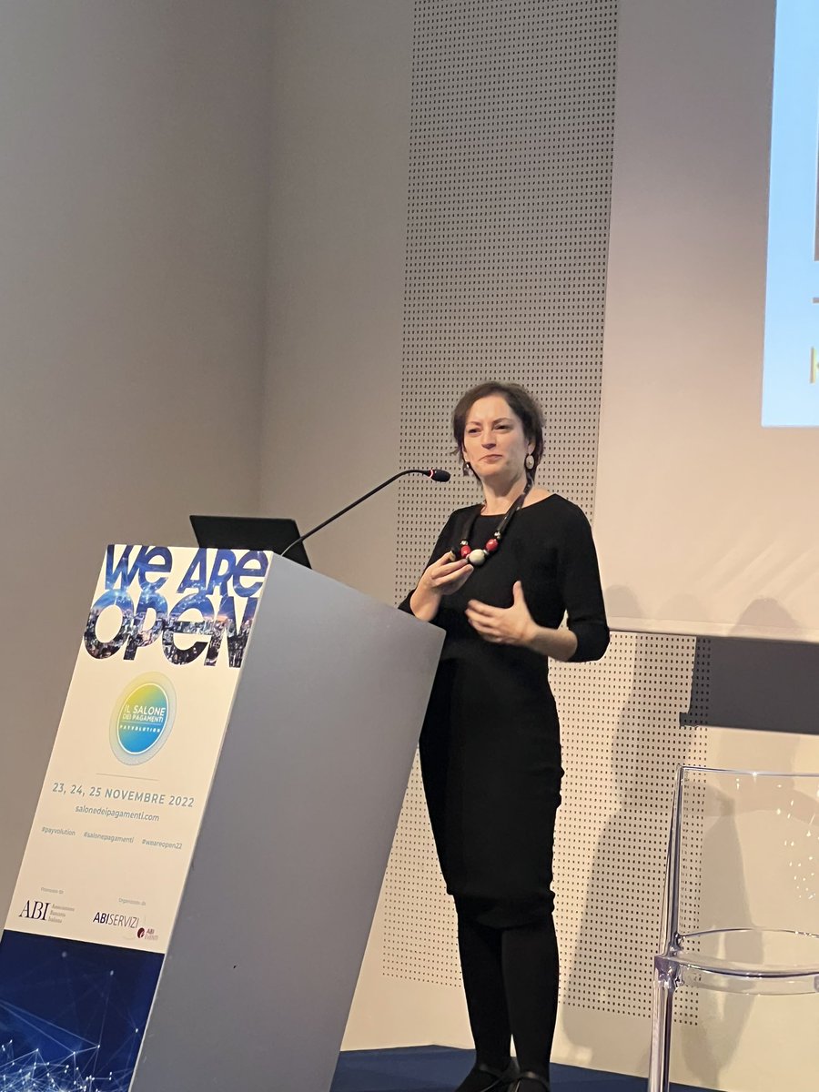 Payvolution's tweet photo. #salonepagamenti Laura #Buraschi @Touchpoint_News ci guida nella #sessione Z Files - Comunicare con la #GenerazioneZ 
 #pagamenti #natividigitali #marketing #comunicazione #mobile #payvolution #weareopen22 https://t.co/ltbLnsJZ04