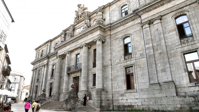 UniversidadeUSC's tweet photo. 🎓🎉Cen anos de estudos de #Historia na @UniversidadeUSC

🗞️https://t.co/9rINm3cDn2 https://t.co/Xc8bN3Zfse