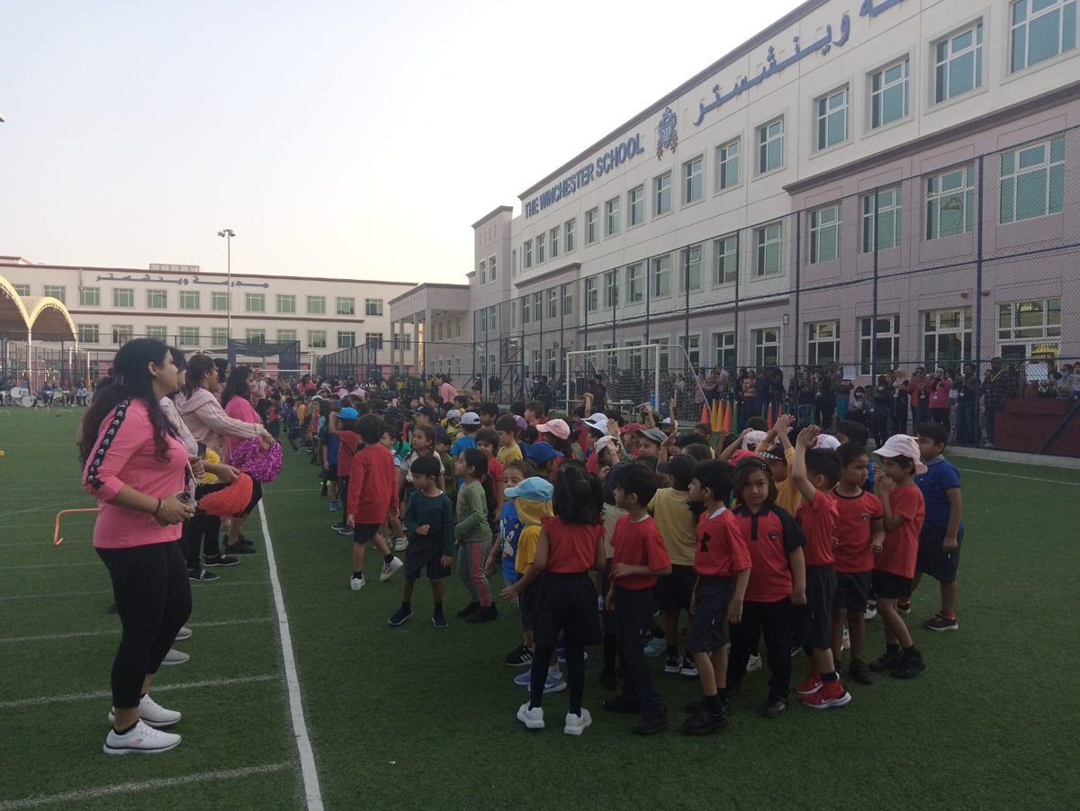 WIN_JebelAli's tweet photo. Sports Day 2022 #marchpast #TrackEvents #proudWinners #FS #WIN #proudparents
The sunshine, great team spirit and excitement of the field and track events combined to create a brilliant atmosphere.
#sportsdayFS2 https://t.co/2ZxvTMNO9u