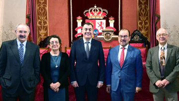 UniversidadeUSC's tweet photo. 🎓🎉Cen anos de estudos de #Historia na @UniversidadeUSC

🗞️https://t.co/9rINm3cDn2 https://t.co/Xc8bN3Zfse