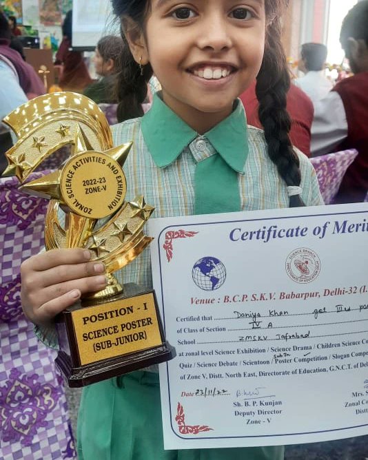 ZeenatSkv's tweet photo. Two more...&amp; Still continue
#Daniya khan 
Class 4th B gotcha 3rd position in poster marking (science exhibition)at zonal level
#Faiza 
Class 5th A got 1st position in slogan writing (science exhibition) at zonal level
@DSTF_2020 
@Dir_Education 

@SCERT2021 
@HappinessDelhi https://t.co/jlDFHlbYWv