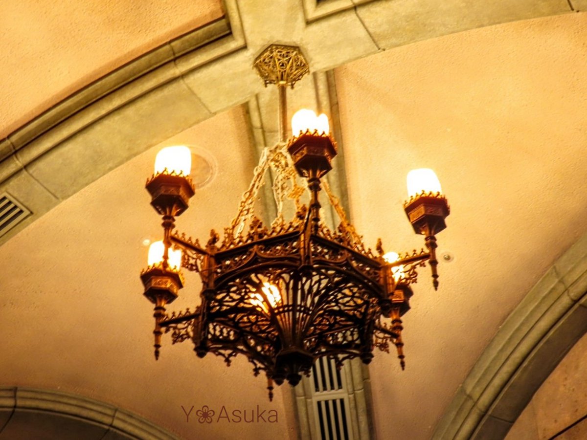 yumeasutw's tweet photo. 🏰🎈夢の国へ✨ ④
#美女と野獣魔法のものがたり 🌹
少し照明を落とした薄明かりの
#野獣の城 の中🏰
ポット夫人 の笑顔にほっこり���
#東京ディズニーランド
#TDL
#20年ぶりの夢の国
#11月20日訪問
#a2022 #a1124 #a202211 #a2022114 https://t.co/iaZ1YD8kds