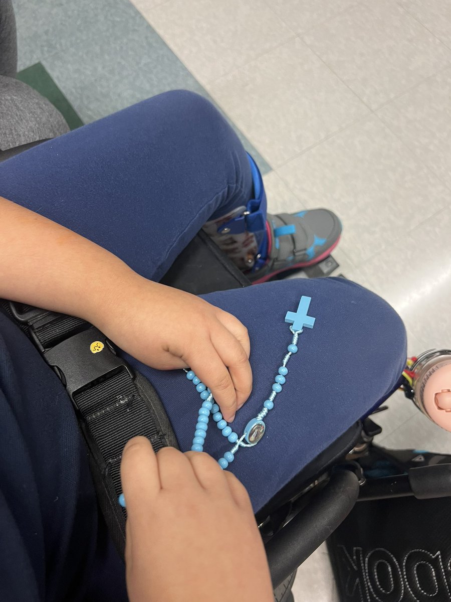 msvdevine's tweet photo. You don’t have to be verbal to pray. There are many ways to communicate #adventisuponus #purpleprayercloth @OLVPrincipal1 @TCDSB @TCDSB_AJBRIA https://t.co/XHrWHryE58