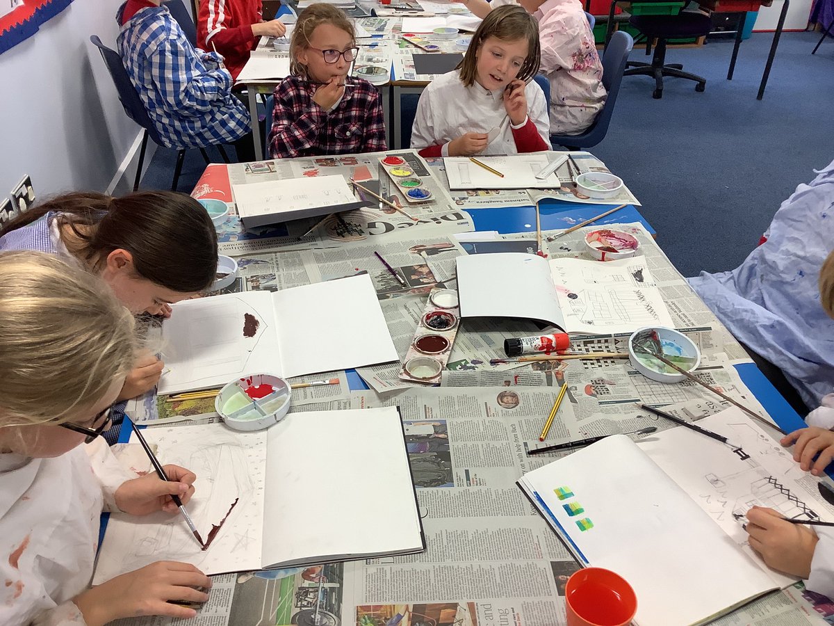 Barfordstpeters's tweet photo. Year 5 are painting the backdrops for our Christmas play. They will be thinking carefully about the use of colour to create light and shade. Here is a sneak peak of them at work! #bspArt https://t.co/8CvjIxdDEW