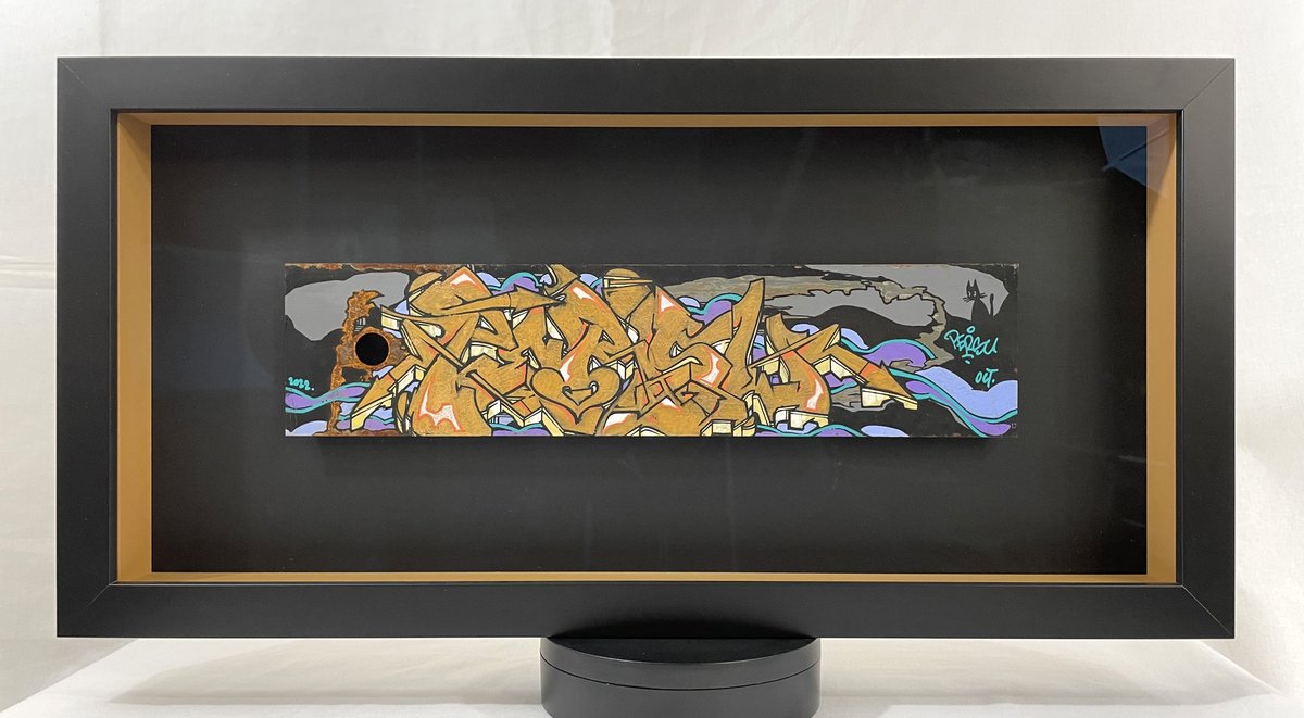 ArtStrict's tweet photo. Train Oro "PERSU 2022"

Il s'agit d'une plaque de train avec un "graffiti" de PERSU.

Dispo : https://t.co/JtJllkuagQ

#graffiti #strictartgalerie #graffititrain #graffitiporn #graffitiart #streetart #gallerygraffiti #urbanart #artforsale #artforyourhome #luxuryart https://t.co/Xvf3UCLQXH