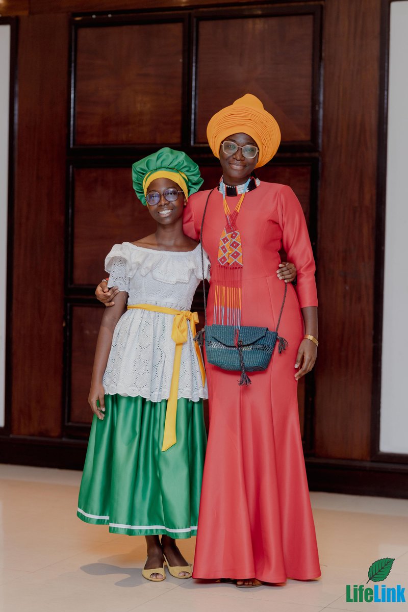 LifeLinkGhana's tweet photo. A blissful display of multicultural national attires. Our delegates are poised and ready for action!

Spot the countries you recognise
#mun #ltmun22 #greattimetobeyoung https://t.co/B1knBRIrw6