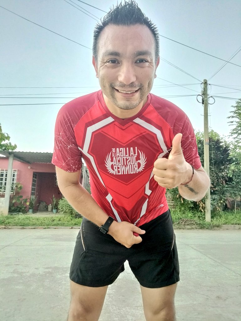 JosuManuelAven1's tweet photo. Tú eres la motivación!
Y esta es mi victoria!
Mi compa el jaibo tampiqueño. Éxito en tu maratón @JoseOrdazDiaz
#inspirandometas #siesegordopudo
#LigadelaJusticiaRunner #teammadafaka https://t.co/vBrua1xgcl