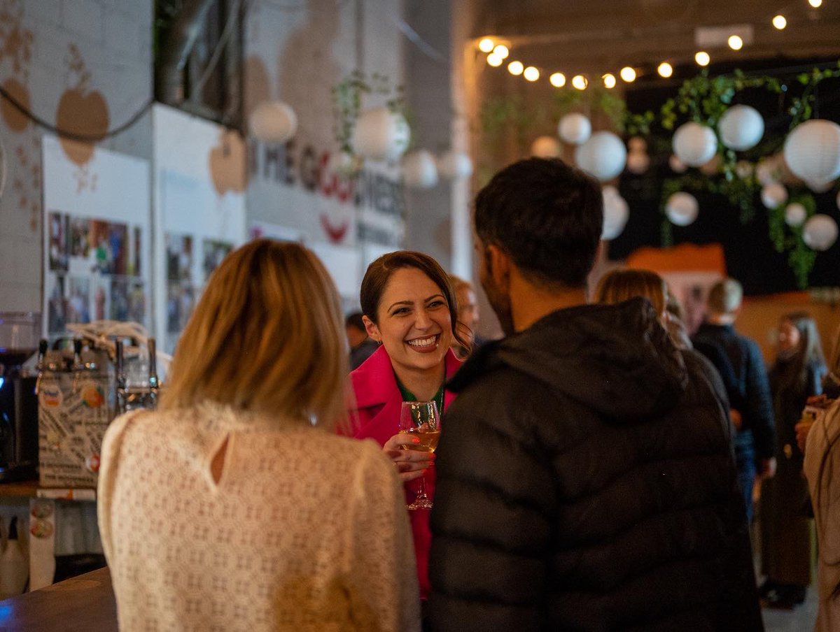 jennypib's tweet photo. What a brilliant turn out for my Front Door Photo exhibition last night. A huge thanks to everyone who came and to the Goodness Brewing Company for hosting. The exhibition will be up for some time so if you find yourself near Wood Green, pop in and take a look. https://t.co/QYA8N4rFnF