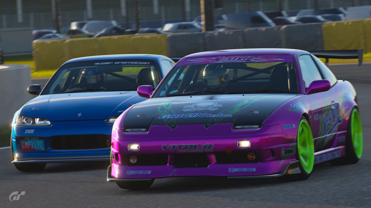 lowguyclub's tweet photo. LOWGUY Tuned-Car COMPETITION 
プレシーズン Rd.3 最終結果 

優勝🥇ILOVENARA🥇

🏁おめでとうございます🏁
￼
APEX選手の猛攻をかいくぐり堂々の2連勝！ 

決勝レースBでは、mikka選手とのSRエンジン同士の激闘を制したtakumi選手がトップチェッカーを受けました！

#GT7 #GT7Event #LTCC_GT7 https://t.co/71XEAYS7La