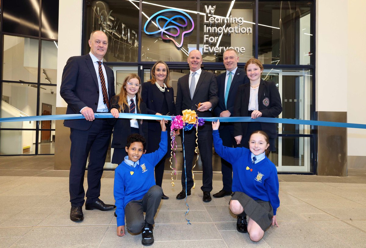 W5_LIFE's tweet image. W5 LIFE is open! 🎉

The Odyssey Trust has invested £3 million in a new state-of-the-art centre that offers Learning Innovation For Everyone.

Find out more here 👉 bit.ly/W5LIFElaunch

Working in partnership with @Microsoftirl, @AlmacGroup and @BelfastHarbour.

#W5LIFE