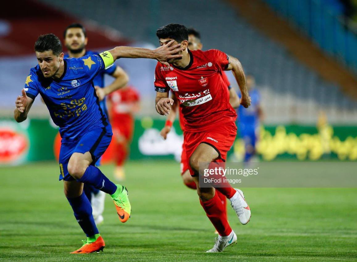 amirali_sam_'s tweet photo. #وریا_غفوری را نمی‌توانید ساکت کنید؛ او یک جان دارد که هزار بار فدای ایران میکند. با این کار فقط فوتبالی‌ها را عصبانی‌تر می‌کنید. #مهسا_امینی https://t.co/rl4Nnmbtwt